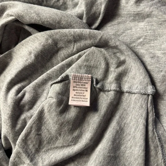 Victoria secret grey 100% cotton top with silver logo women’s size m/L - Picture 4 of 6